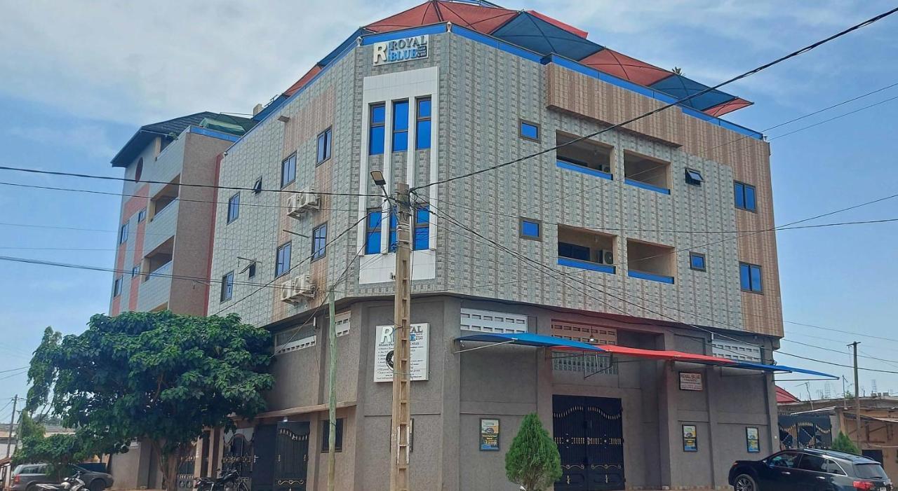 Royal Blue Guest House & Bar Lome Ngoại thất bức ảnh